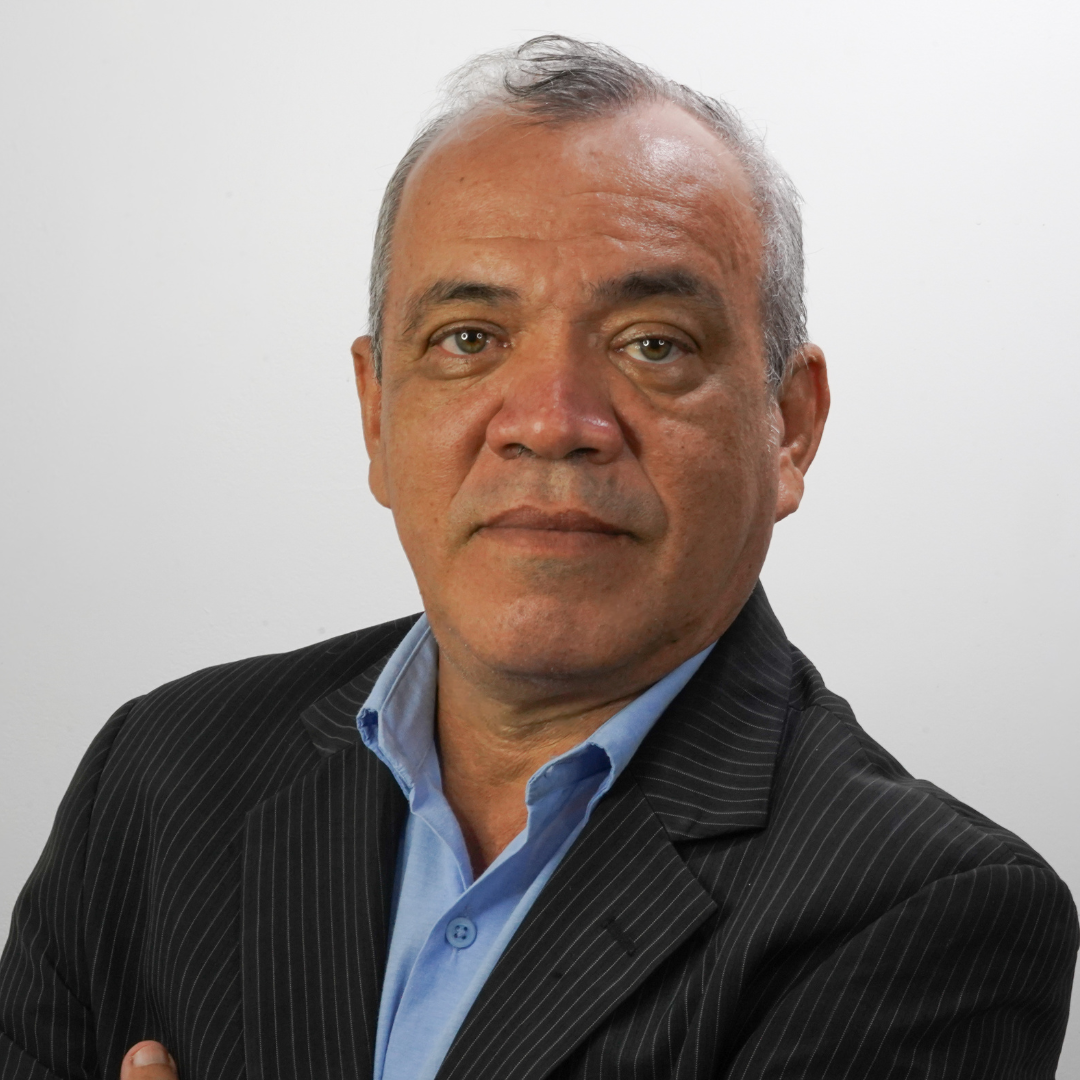 Professor Alex Santos